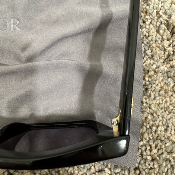 Chanel ch5509 square sunglasses with case - Picture 9 of 15